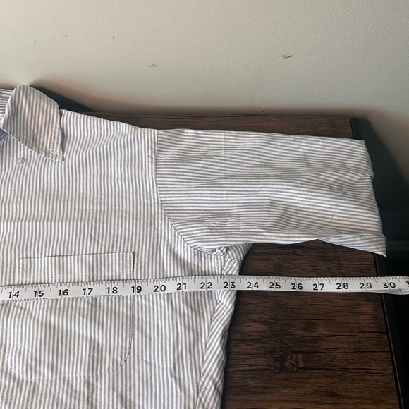 Brooks Brothers Shirt Mens XL White Button Down Classic Fit - Picture 2 of 4